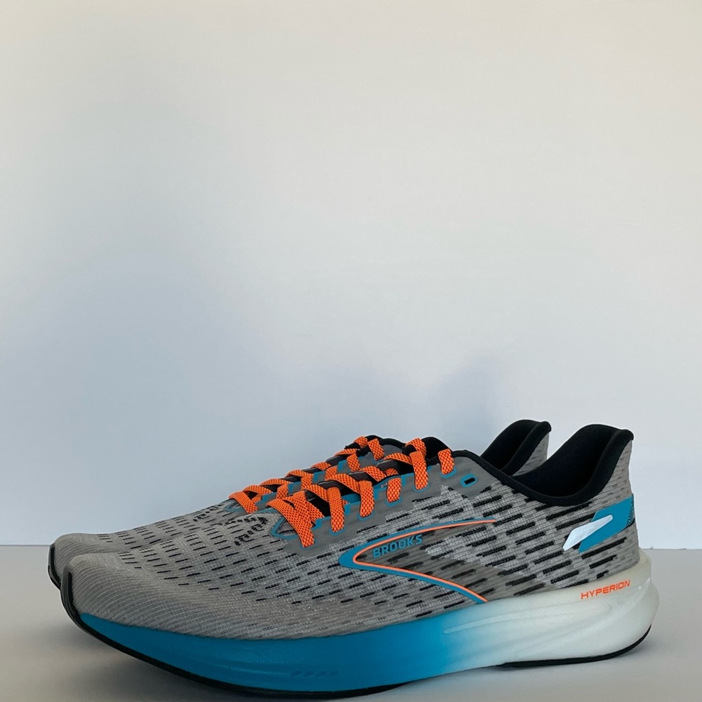 Brooks Hyperion “Grey/Atomic Blue/Scarlet” - Picture 2 of 5